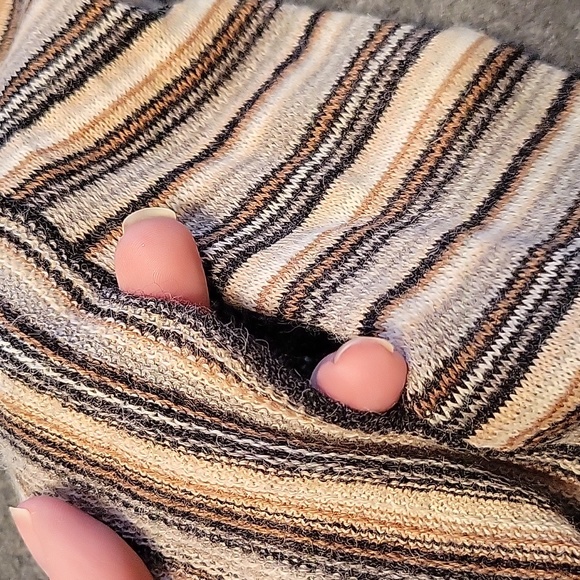 NWT Kuna striped scarf...100% baby alpaca retail $78 - Picture 6 of 9